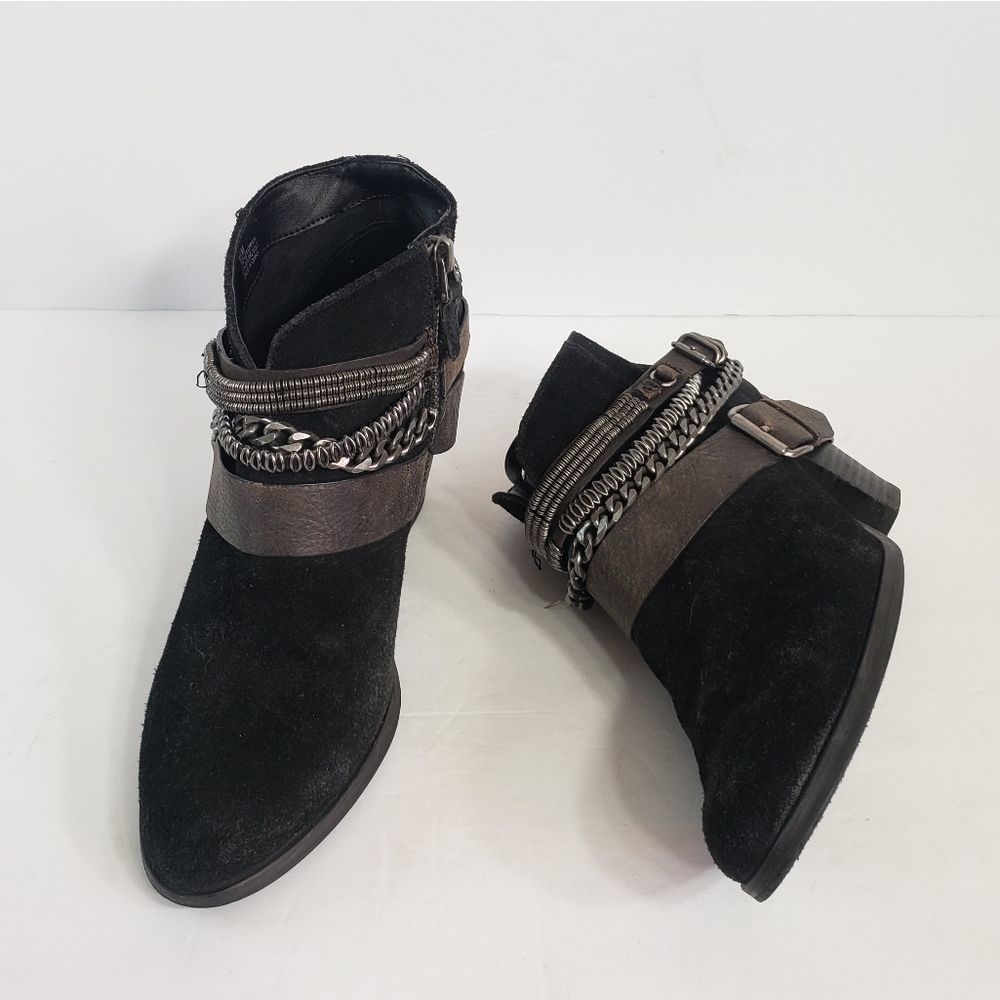 TROUVE Bristol black suede nubuck ankle booties size 8.5M